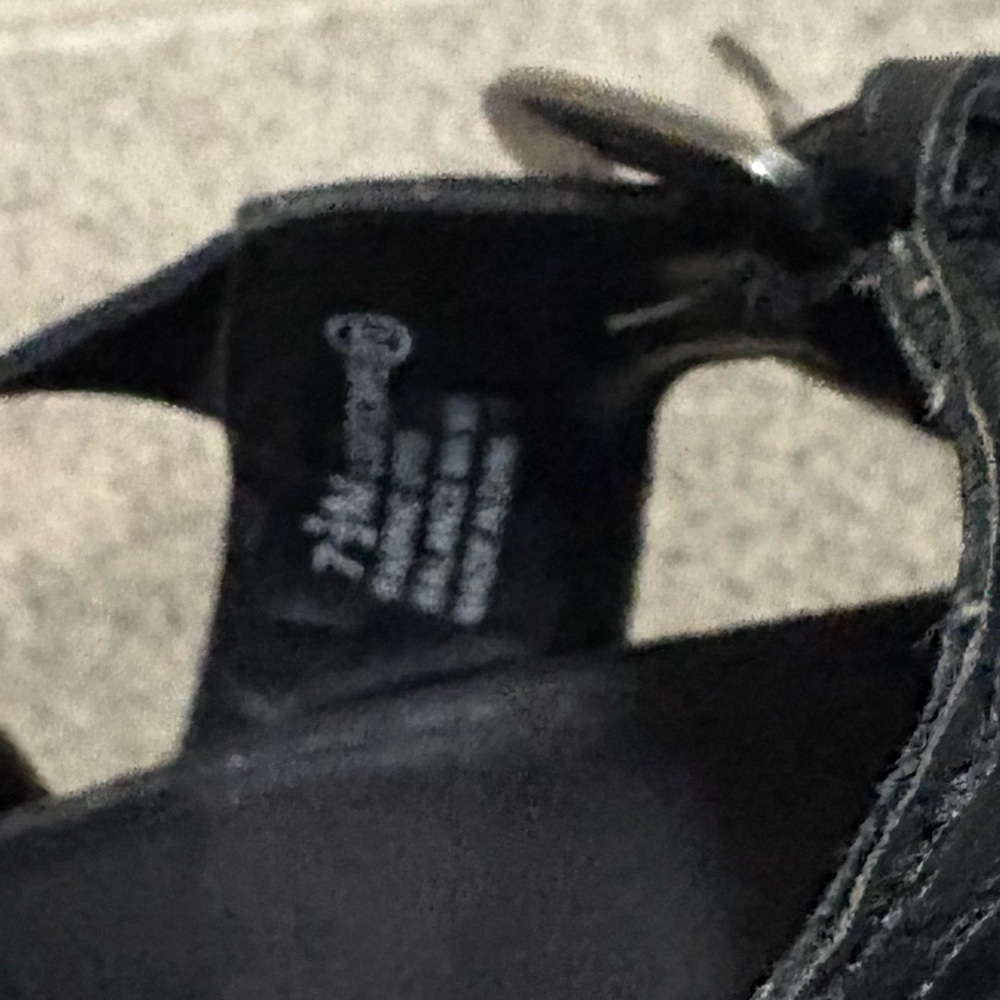 H&M Black Strappy Wedge Sandals - Picture 4 of 4